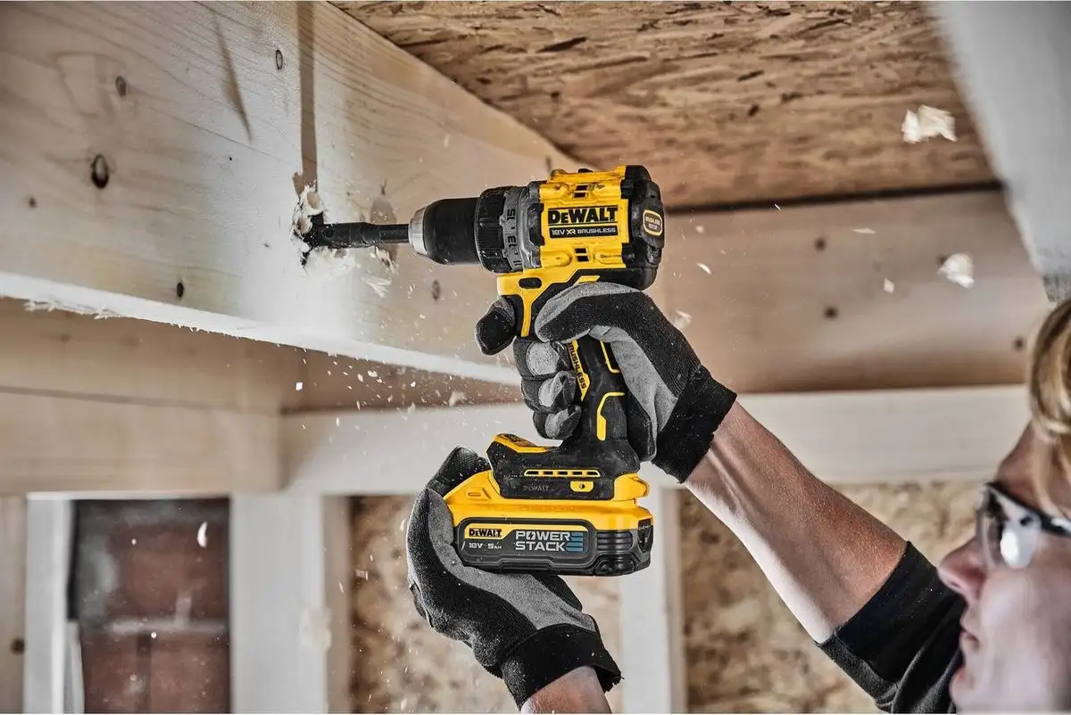 Дрель-шуруповерт DeWalt DCD800H2T (с 2-мя АКБ 5 Ач, кейс) – фото товара