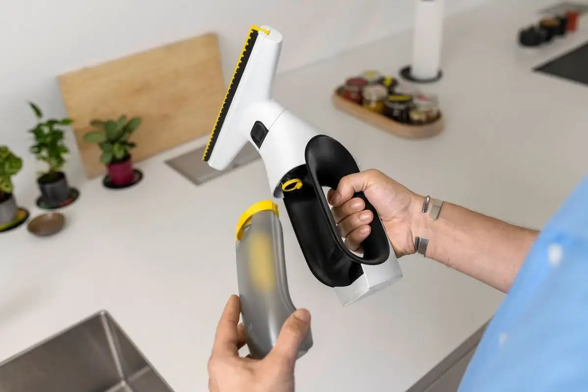 Karcher WV 2 Universal Care 1.633-671.0 - фото товара