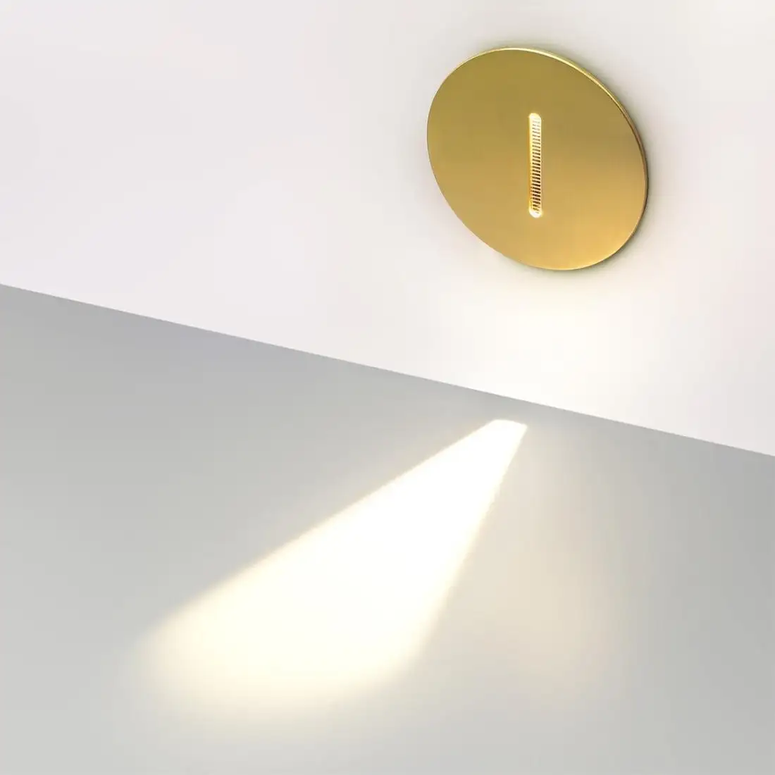 Точечный светильник Odeon Light Escala 7053/3WL – фото товара