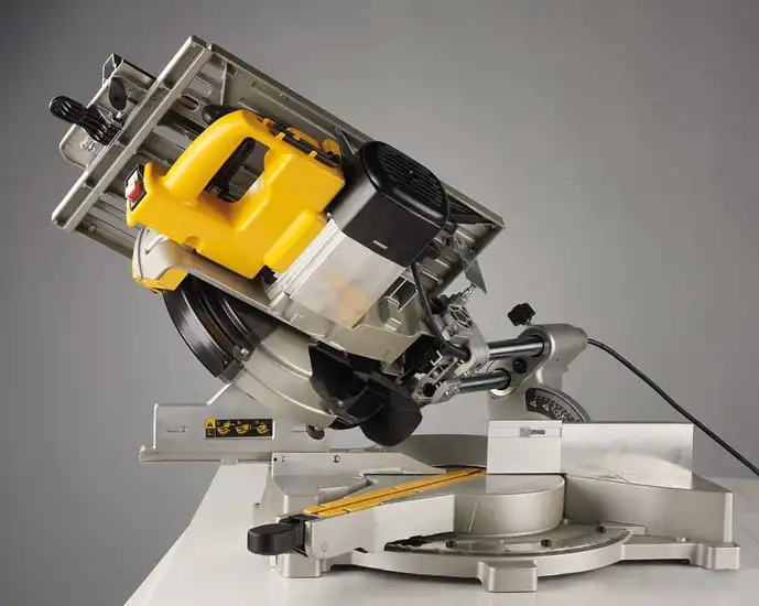 Дисковая пила DeWalt D27111 – фото товара