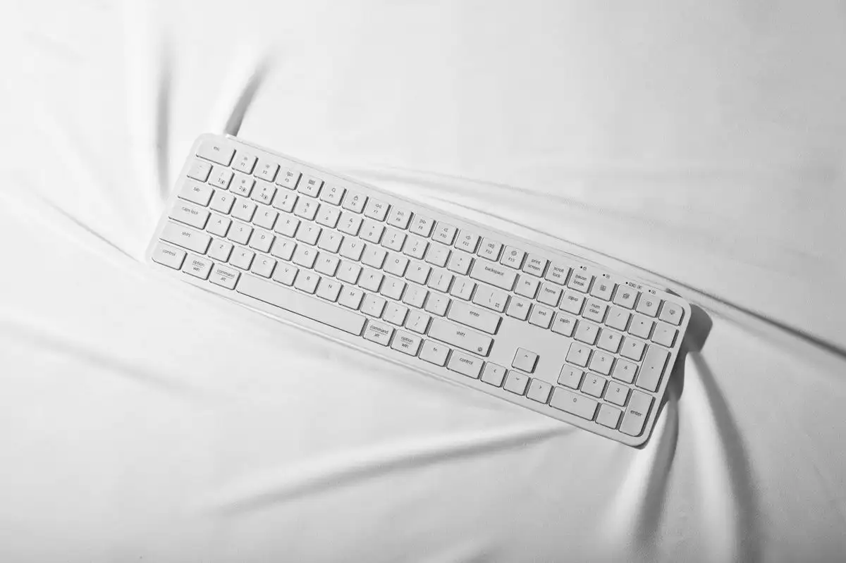 Клавиатура Keychron B6 Pro B6P-K8-RU (белый) – фото товара