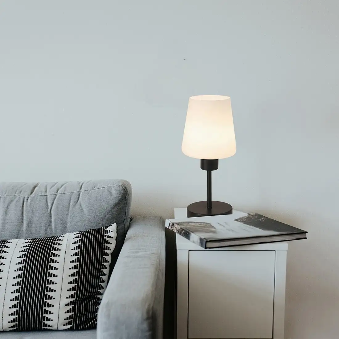 Настольная лампа ESCADA 120004/1T ES0002707 (черный) – фото товара