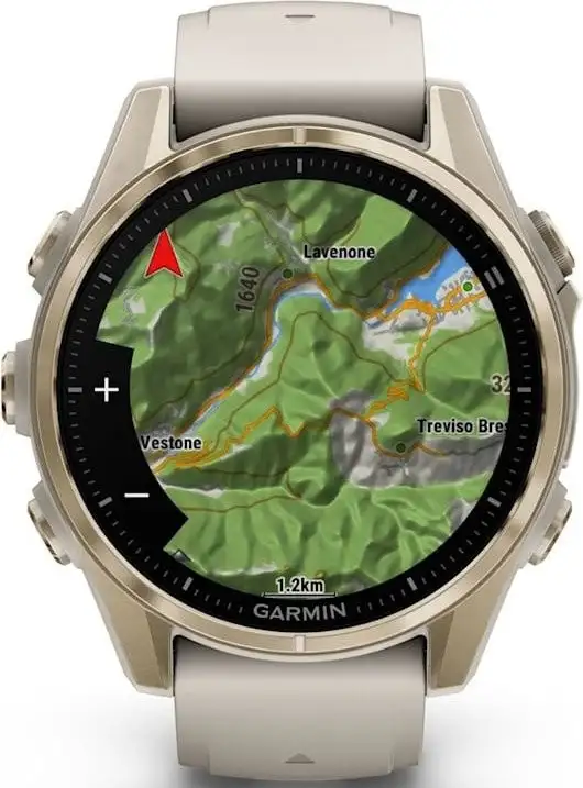 Умные часы Garmin Fenix 8 Sapphire 43мм (золотистый, дымчато-серый ремешок) – фото товара