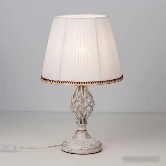 Настольная лампа Citilux Вена CL402820 – фото товара