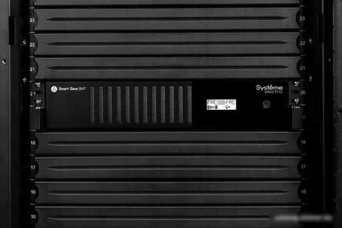 Источник бесперебойного питания Systeme Electric SMTSE1000RMI2U – фото товара