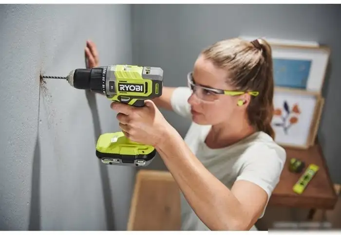 Ударная дрель-шуруповерт Ryobi RPD18-2C52S 5133005526 (с 2-мя АКБ 2 Ач+5 Ач, сумка) – фото товара