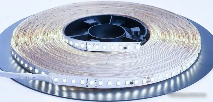 Светодиодная лента Feron LS520 стабилизированная, 120SMD(2835)/м 9.6Вт/м 24V 20000*10*1.22мм 6000К 41278 – фото товара