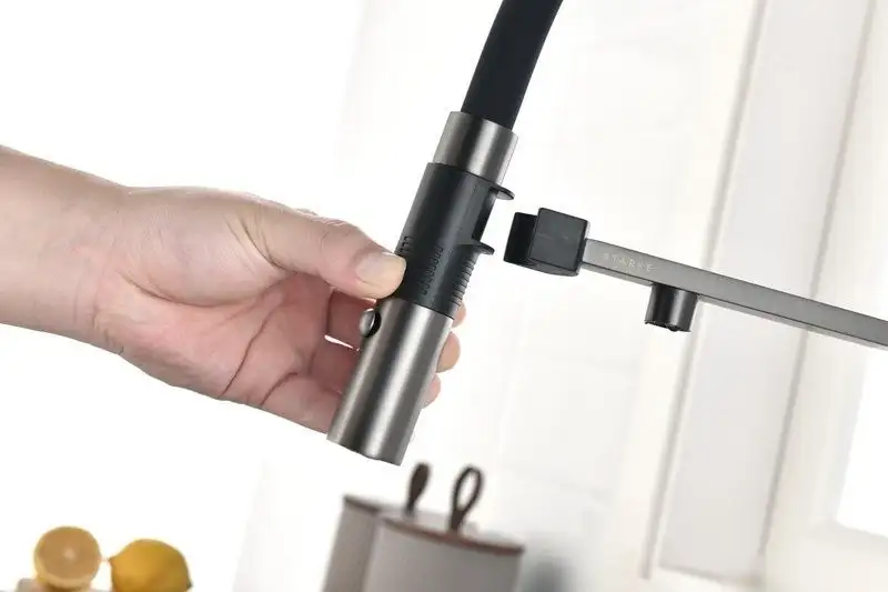 Смеситель Paulmark Gravity Gr213888-GM (черный/вороненая сталь) - фото товара