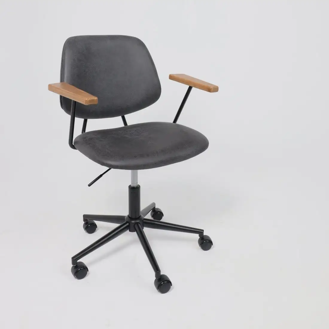 Офисное кресло AksHome Trix (экокожа винтажный черный Watusi 16/черный) – фото товара