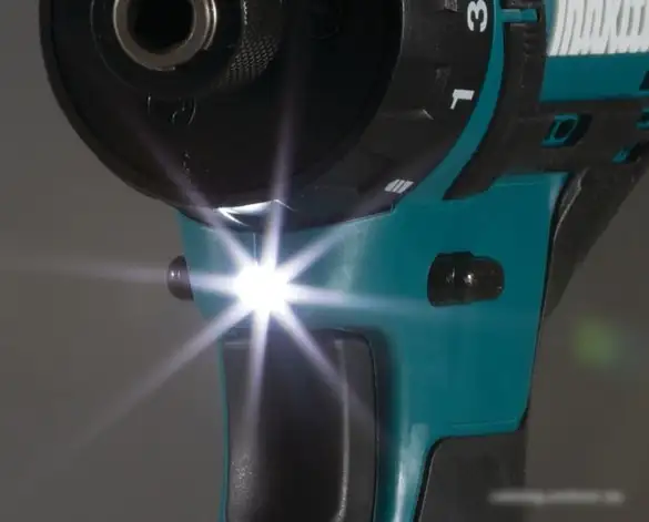 Дрель-шуруповерт Makita DF033DWAE (с 2-мя АКБ, кейс) – фото товара