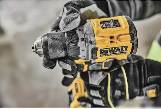 Дрель-шуруповерт DeWalt DCD800P2T (с 2-мя АКБ, кейс) – фото товара