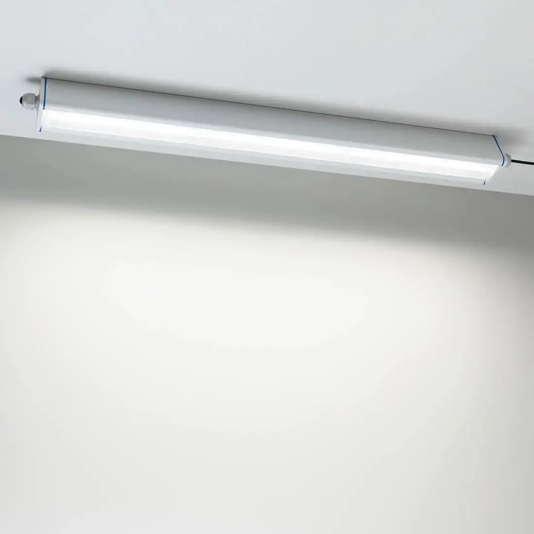 Линейный светильник Arlight SP-LAGERN-L885-150W Day5000 WH 50х90deg 050026 – фото товара