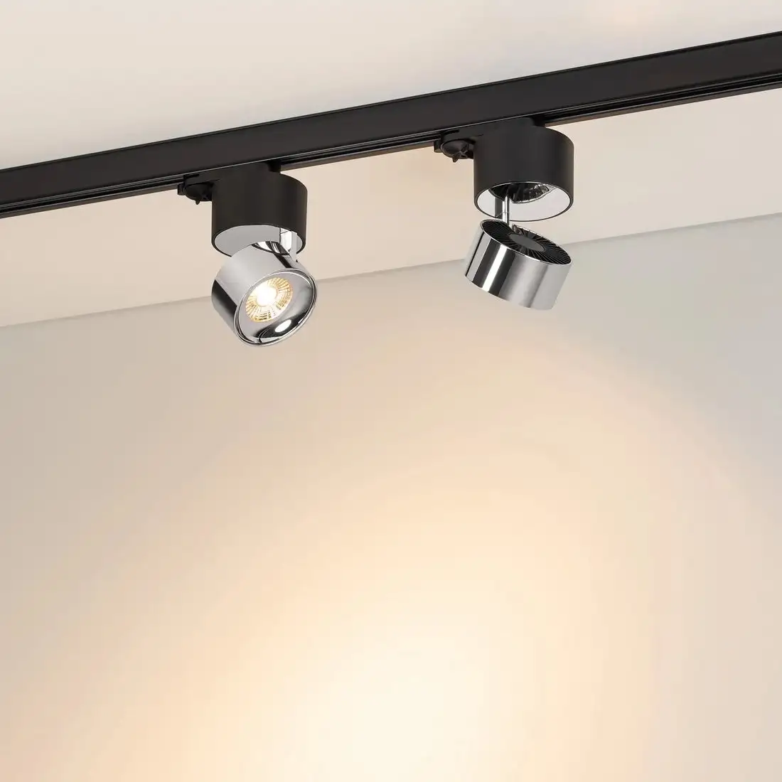 Трековый светильник Arlight SP-PLURIO-TRACK-4TR-R77-9W Warm3000 BK-CHR 36deg 038125 – фото товара