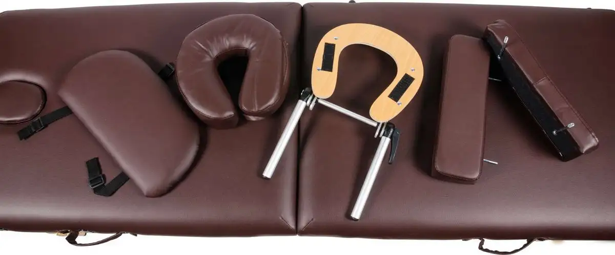 Массажный стол Atlas Sport складной 2-с деревянный 70 см (темно-коричневый)