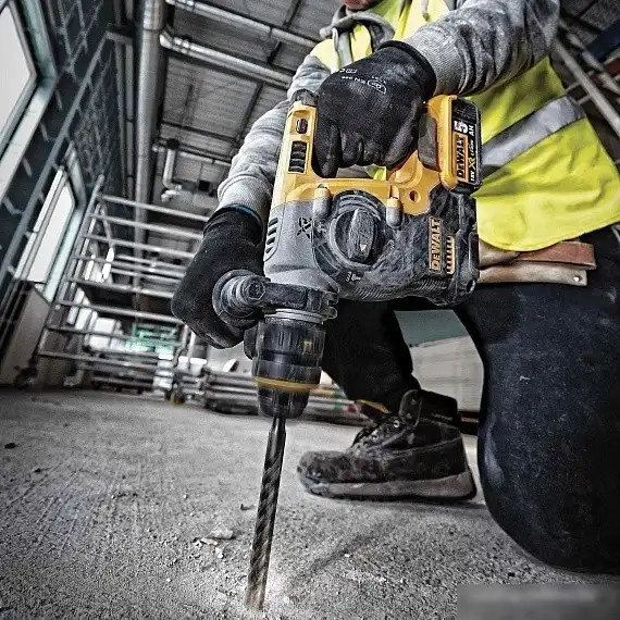 Перфоратор DeWalt DCH273P2 – фото товара