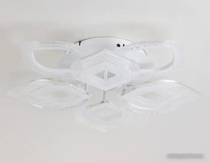 Припотолочная люстра Ambrella Acrylica FA4294 – фото товара