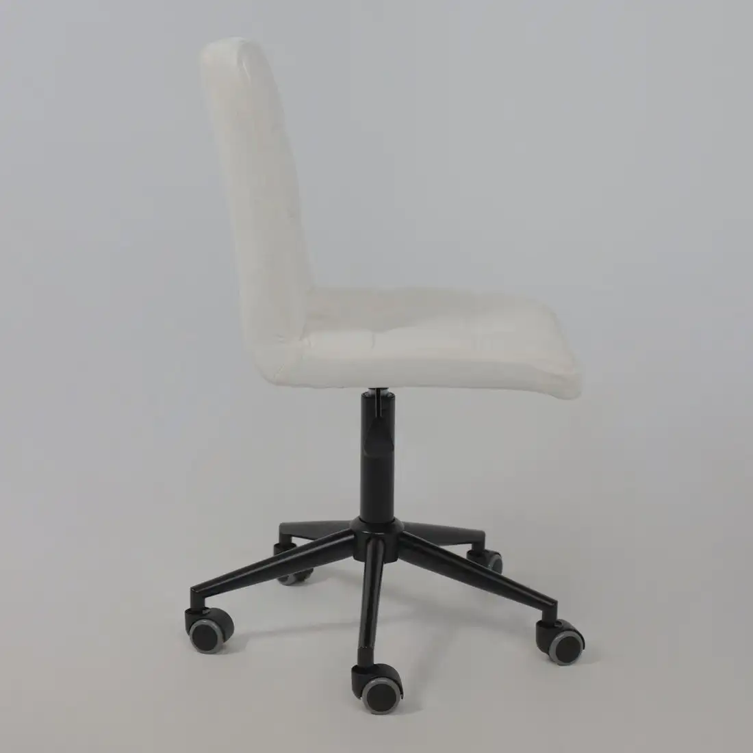 Офисное кресло AksHome Sonata (молочный шенилл Ote Canna 100/черный) – фото товара