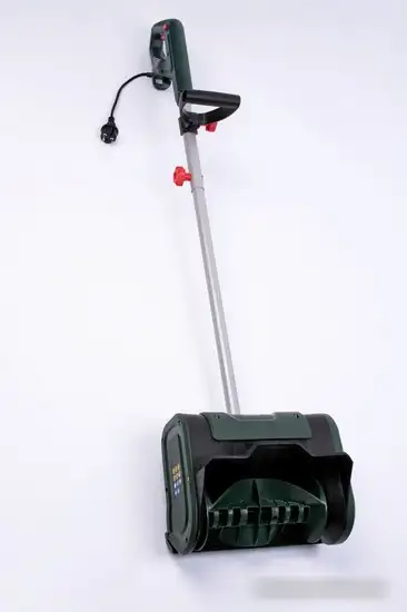 Снегоуборщик Favourite SP 1500/30T – подробное фото Снегоуборщик Favourite SP 1500/30T – фото товара