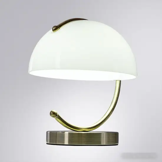 Настольная лампа Arte Lamp Banker A5041LT-1AB