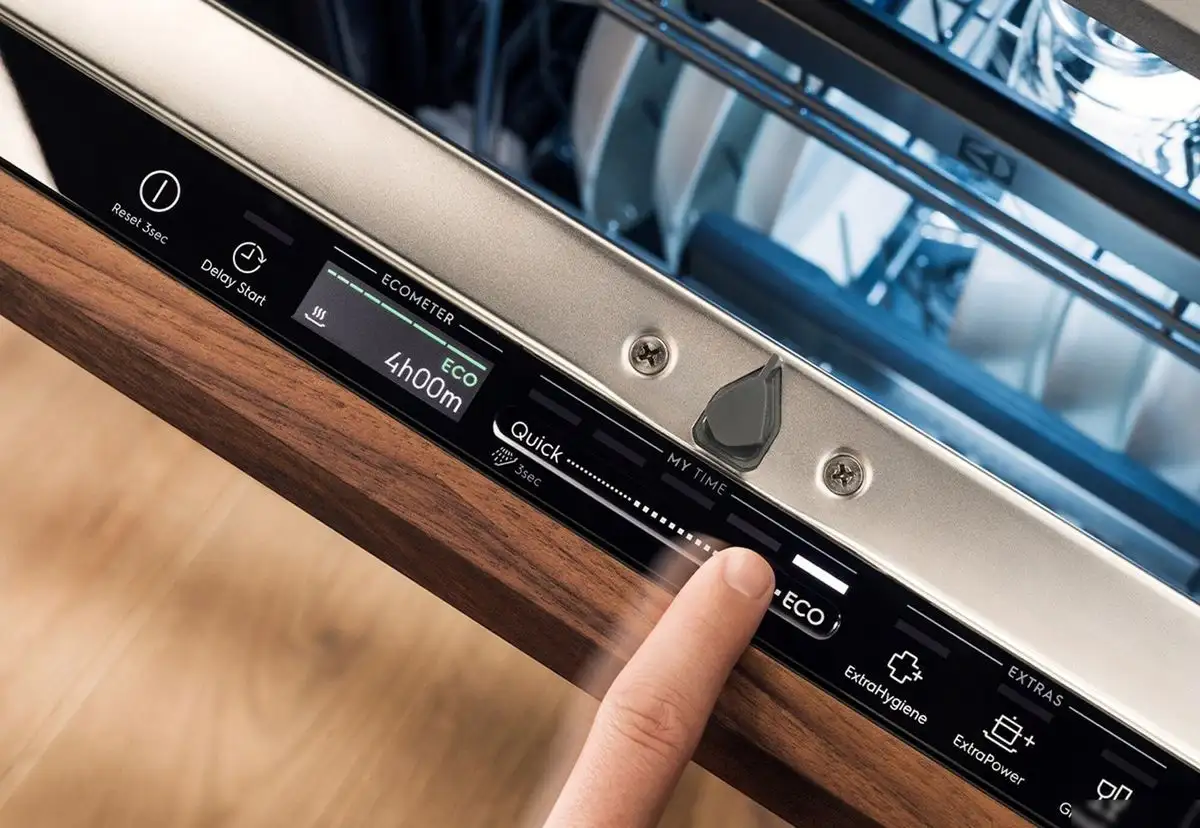 Встраиваемая посудомоечная машина Electrolux GlassCare 700 QuickSelect KEGB3410L - фото товара