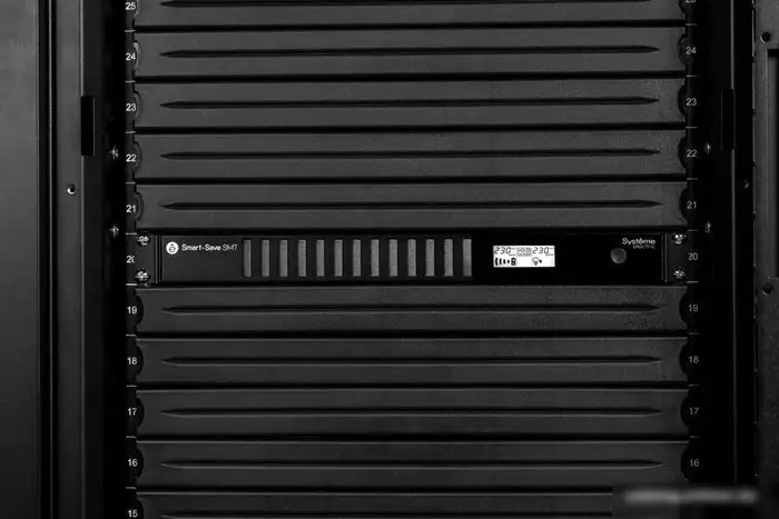 Источник бесперебойного питания Systeme Electric SMTSE750RMI1U – фото товара