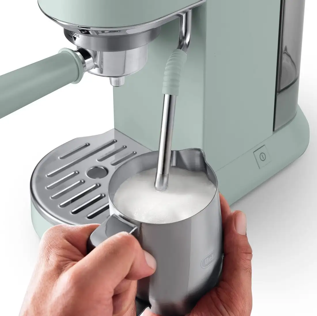 Рожковая кофеварка DeLonghi Dedica EC890.GR - фото товара