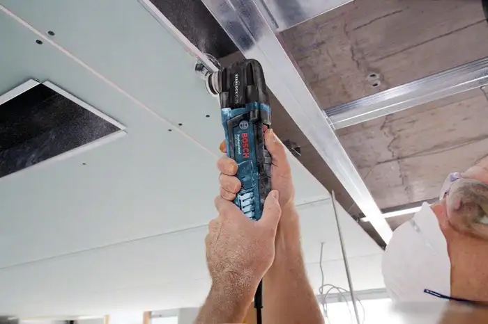 Мультифункциональная шлифмашина Bosch GOP 30-28 Professional [0601237001] – фото товара