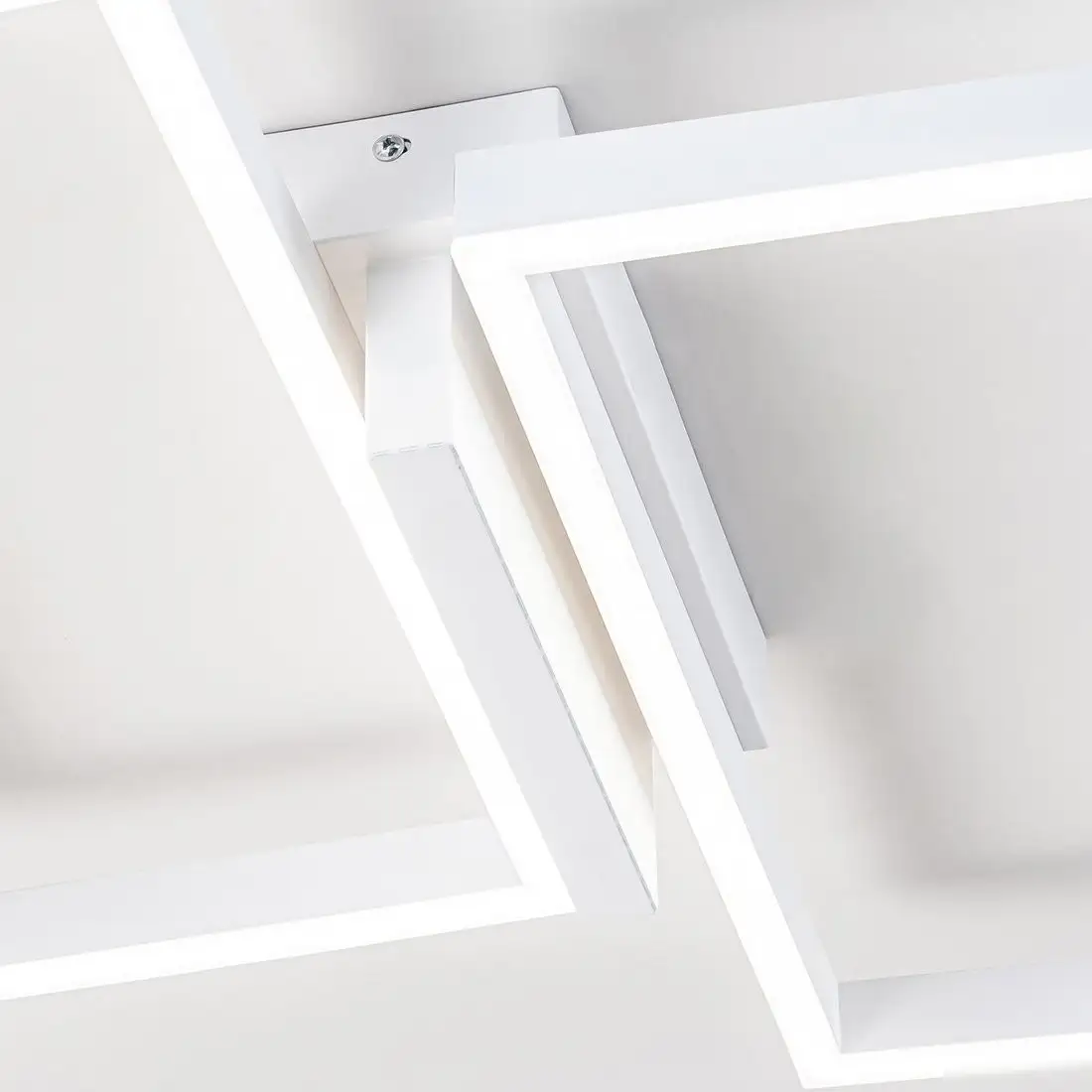 Припотолочная люстра Escada Scales 10209/2LED (White) – фото товара
