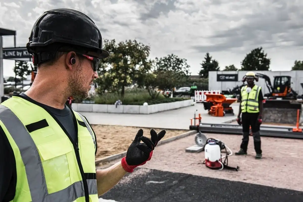 Наушники Milwaukee L4RLEPB-301 RL BT – фото товара