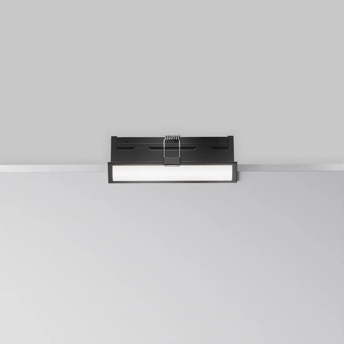 Точечный светильник Technical DL066-12W3-6K-B – фото товара