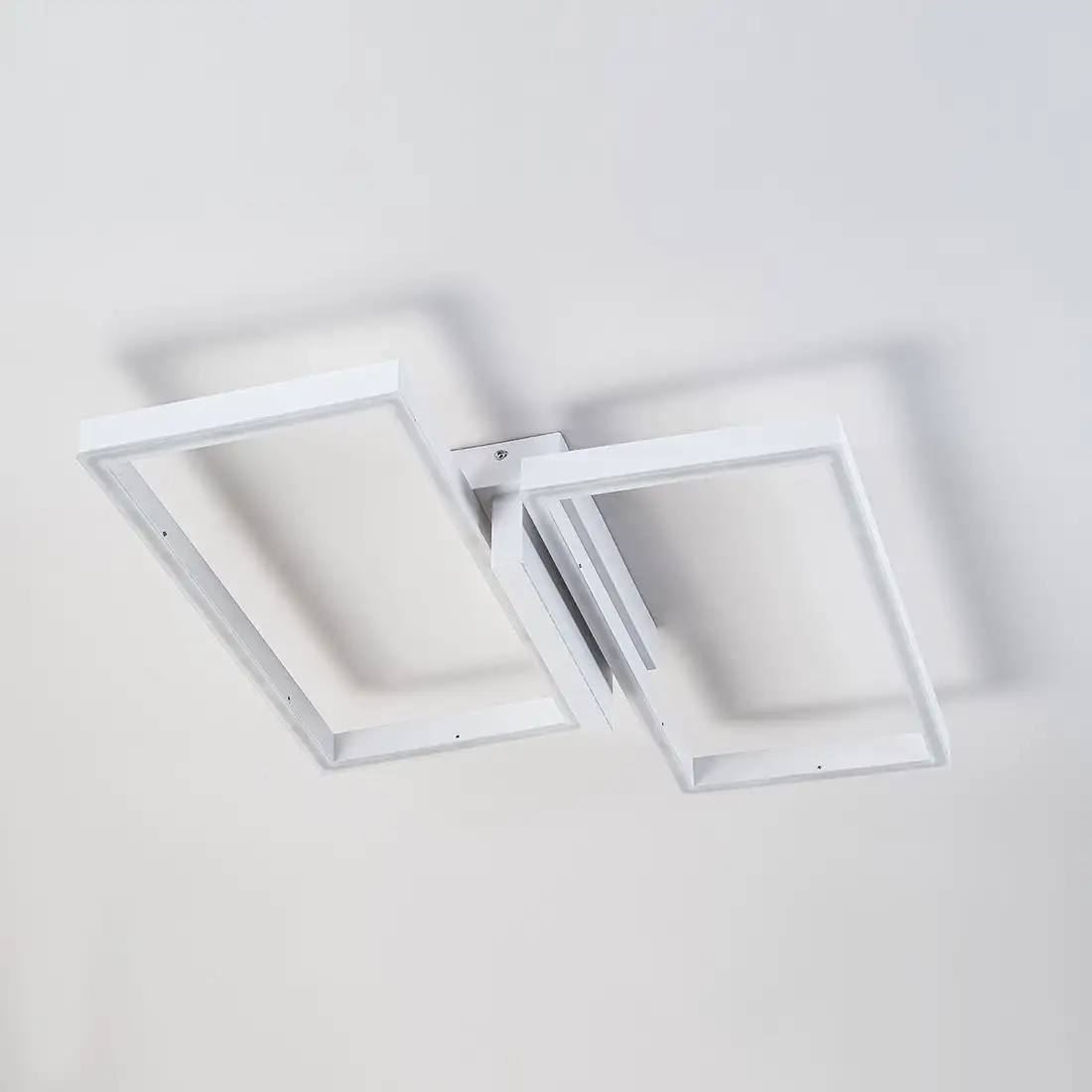 Припотолочная люстра Escada Scales 10209/2LED (White) – фото товара