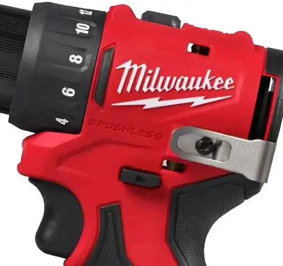 Дрель-шуруповерт Milwaukee M12 BLDDRC-202C 4933499686 (с 2-мя АКБ, кейс) – фото товара