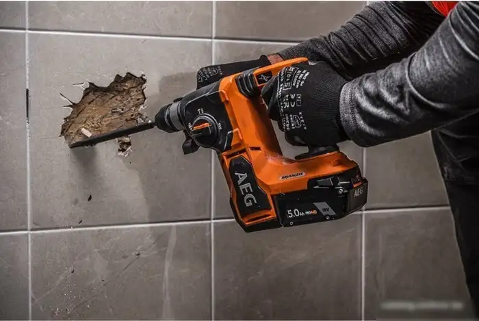 Перфоратор AEG Powertools BBH 18BL2-0 4935480697 (без АКБ) – фото товара