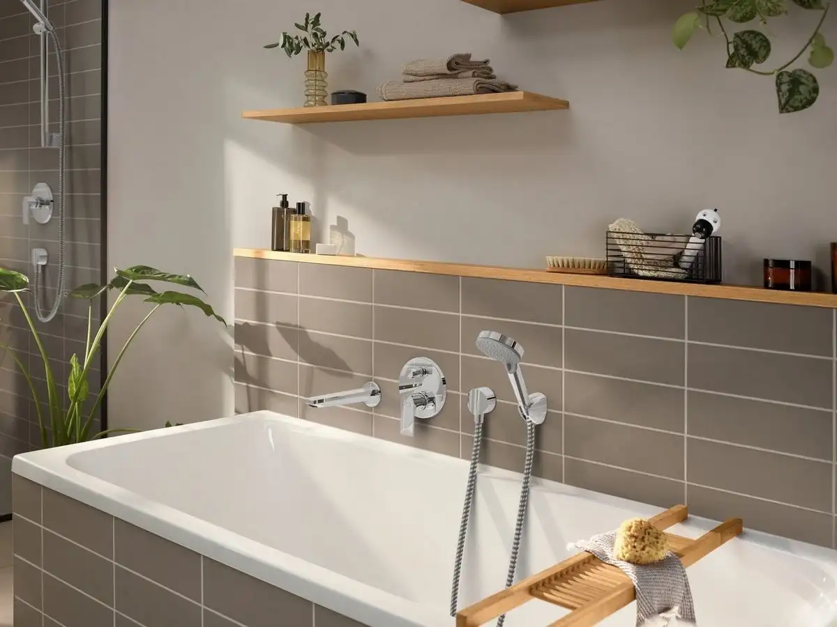 Смеситель Hansgrohe Rebris E Chrom 72468000 - фото товара