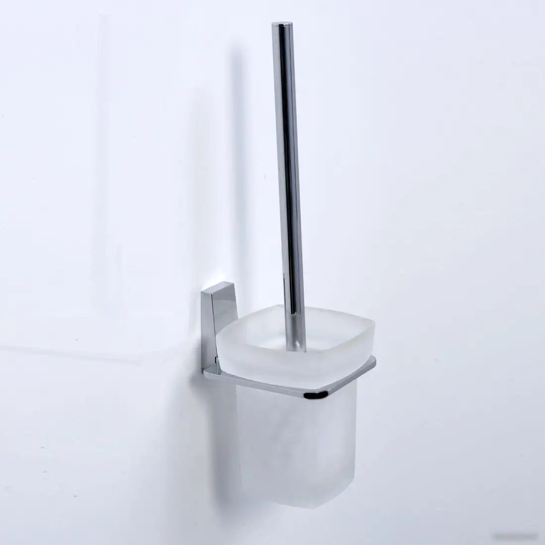 Ершик для унитаза Wasserkraft Lopau K-6027 – фото товара