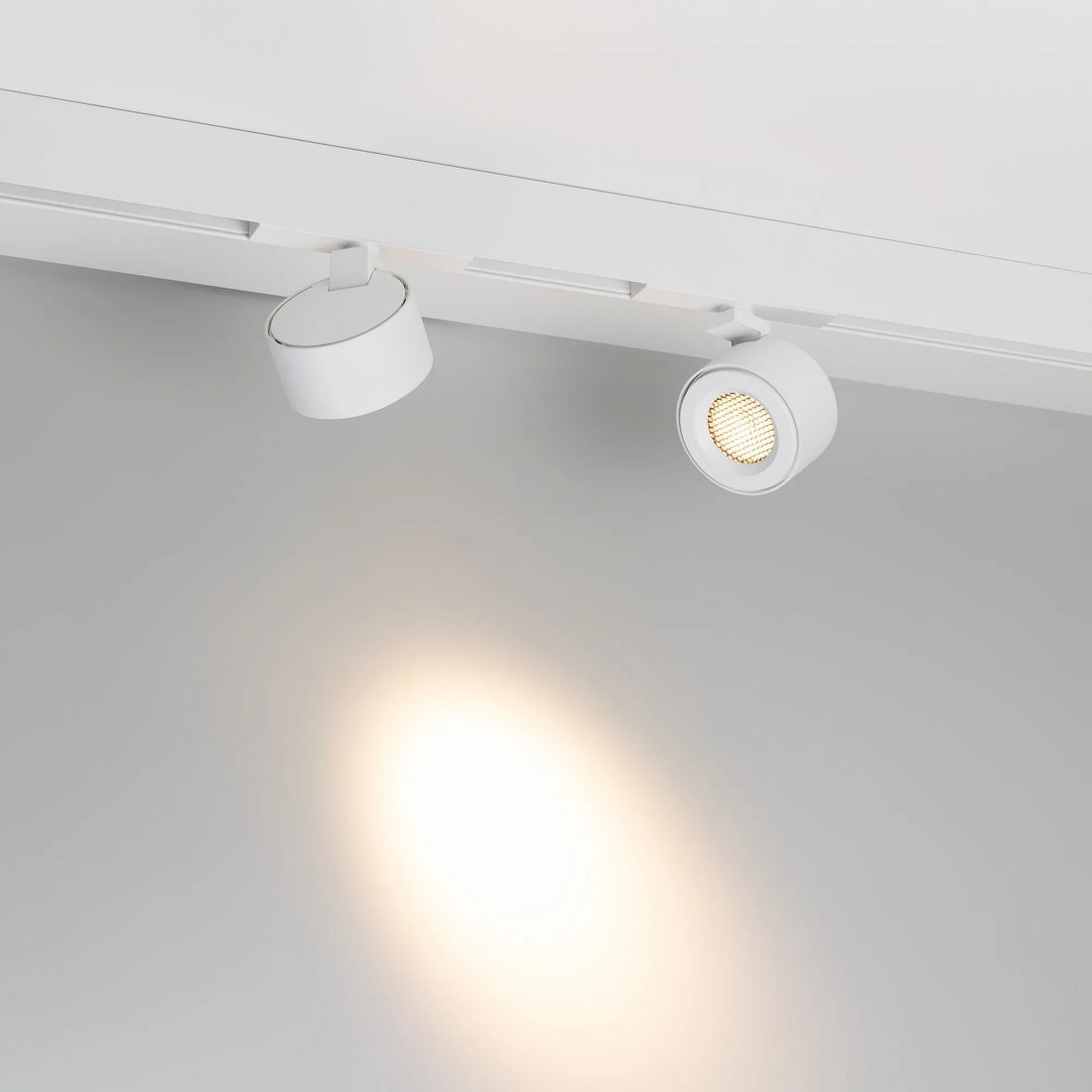 Трековый светильник Arlight MAG-ORIENT-POINT-R80-12W Warm3000 WH 18deg 048405 – фото товара