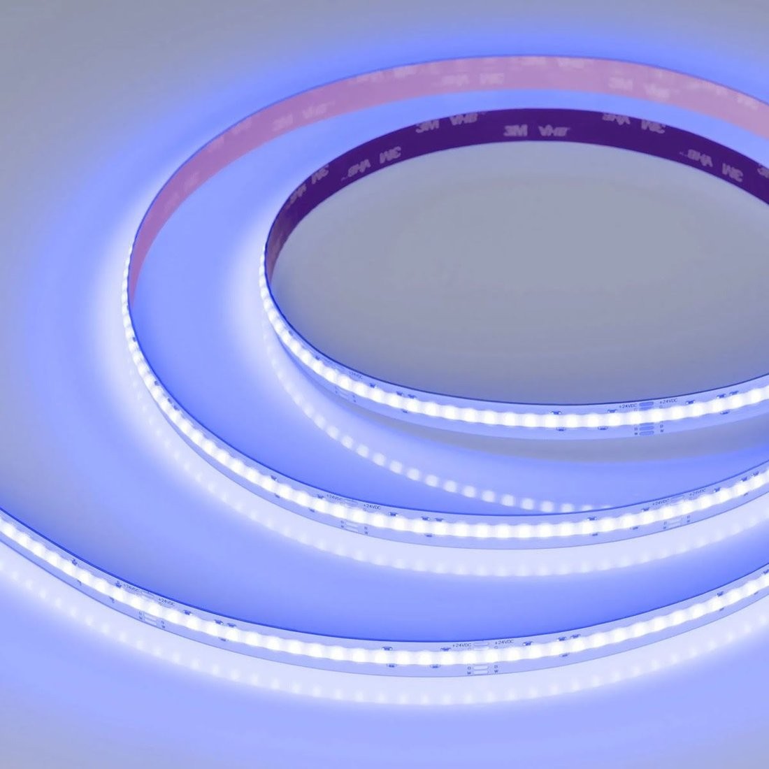 Светодиодная лента COB Arlight 15W/m 768LED/m CSPSMD дневной белый + разноцветный 5М COB-X768-12mm 24V 041786 – фото товара