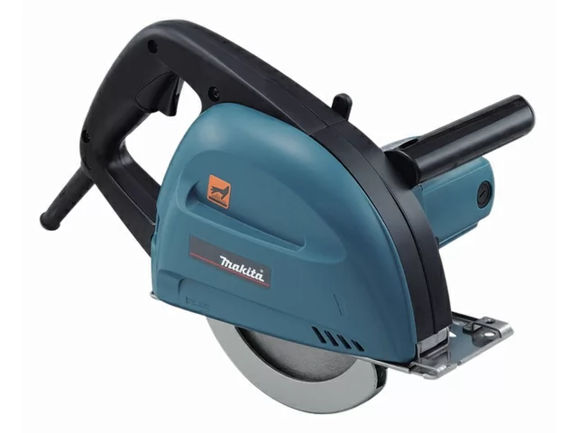 Дисковая пила Makita 4131