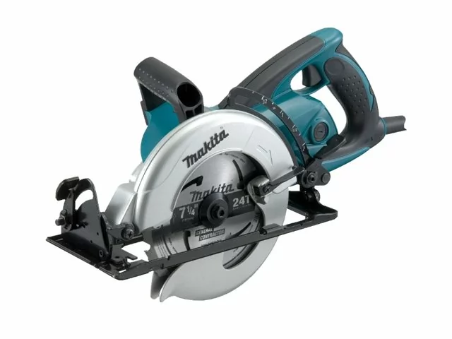 Дисковая пила Makita 5477NB