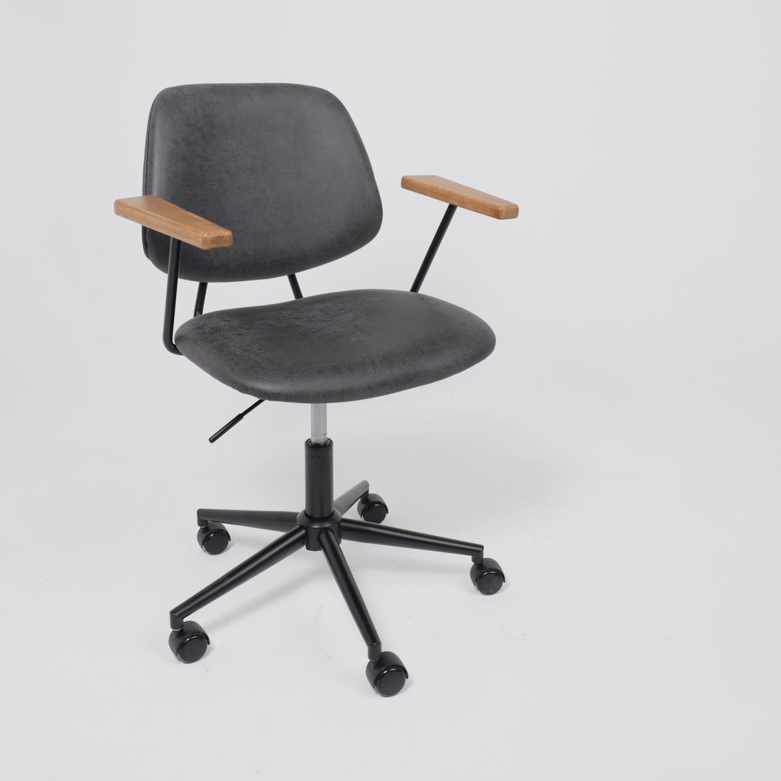 Офисное кресло AksHome Trix (экокожа винтажный черный Watusi 16/черный) – фото товара