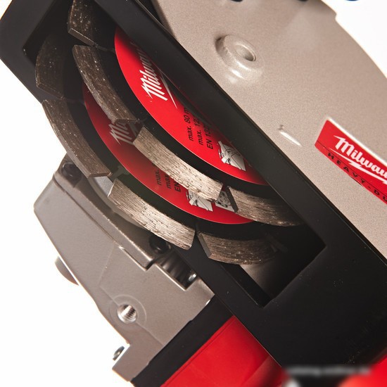 Штроборез Milwaukee WCE 30 [4933383855] – фото товара